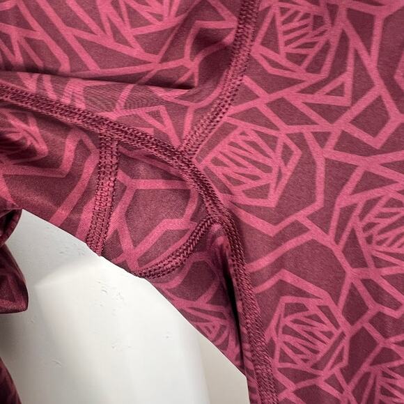 Lululemon High Times Leggings 4 in Posey Red Grape Bordeaux Drama - Picture 5 of 7